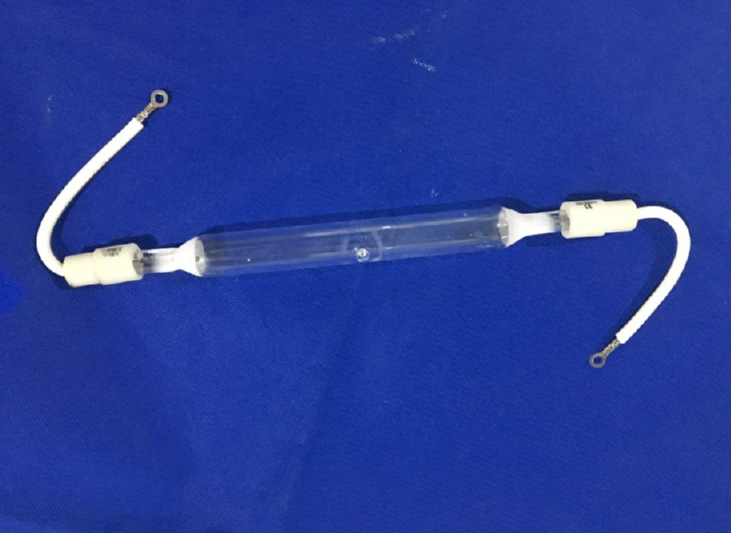 Quartz glass shield for UV lamp